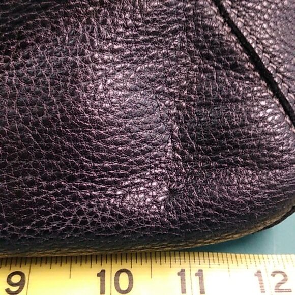 The Sak Pebbled Black Leather Shoulder Bag Zipper Top Snap Front Pocket - Picture 16 of 16